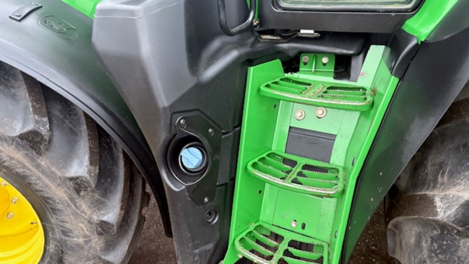 Traktor типа John Deere 6215R AUTOPOWER, GPS KLAR, FRONTLIFT, VALGFRIT TRÆK, Gebrauchtmaschine в Dronninglund (Фотография 16)