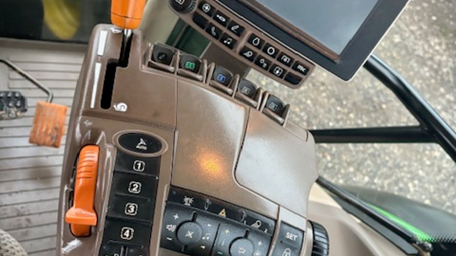 Traktor of the type John Deere 6215R AUTOPOWER, GPS KLAR, FRONTLIFT, VALGFRIT TRÆK, Gebrauchtmaschine in Dronninglund (Picture 19)