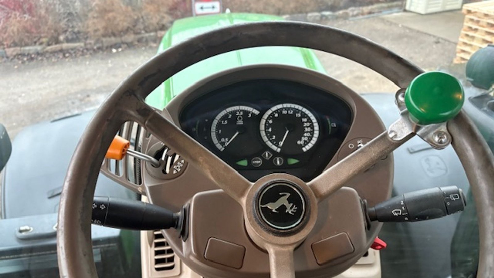 Traktor van het type John Deere 6215R AUTOPOWER, GPS KLAR, FRONTLIFT, VALGFRIT TRÆK, Gebrauchtmaschine in Dronninglund (Foto 20)