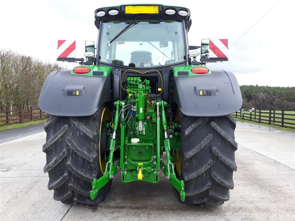 Traktor типа John Deere 6215R Autopower m/frontlift, Gebrauchtmaschine в Toftlund (Фотография 3)