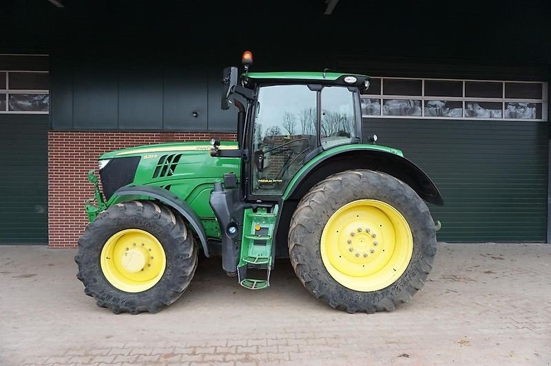 Traktor des Typs John Deere 6215R Front PTO. Front Lift. Premium Edition. GPS. StarFire 3000 Antenne., Gebrauchtmaschine in Kolding (Bild 4)