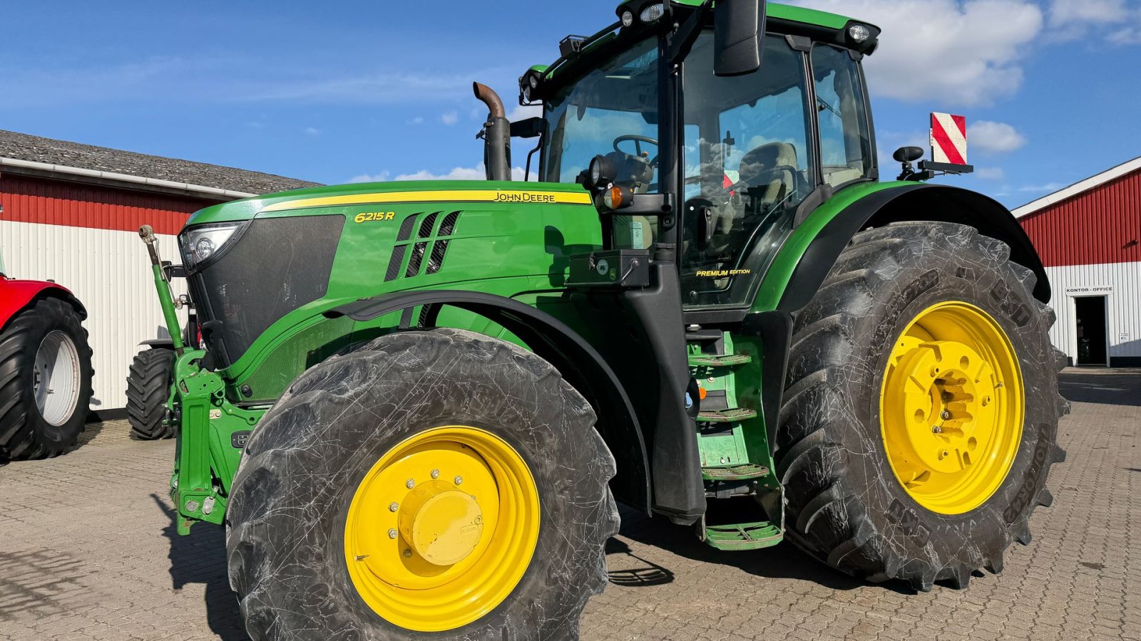 Traktor Türe ait John Deere 6215R KUN 5100 TIMER!, Gebrauchtmaschine içinde Nørager (resim 2)