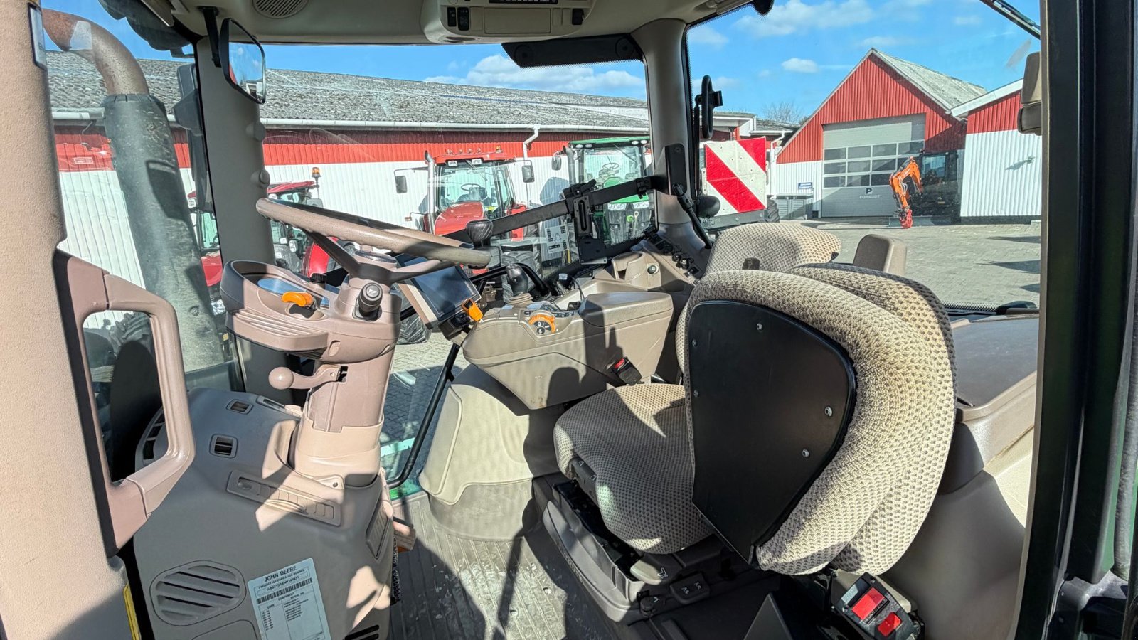 Traktor Türe ait John Deere 6215R KUN 5100 TIMER!, Gebrauchtmaschine içinde Nørager (resim 15)