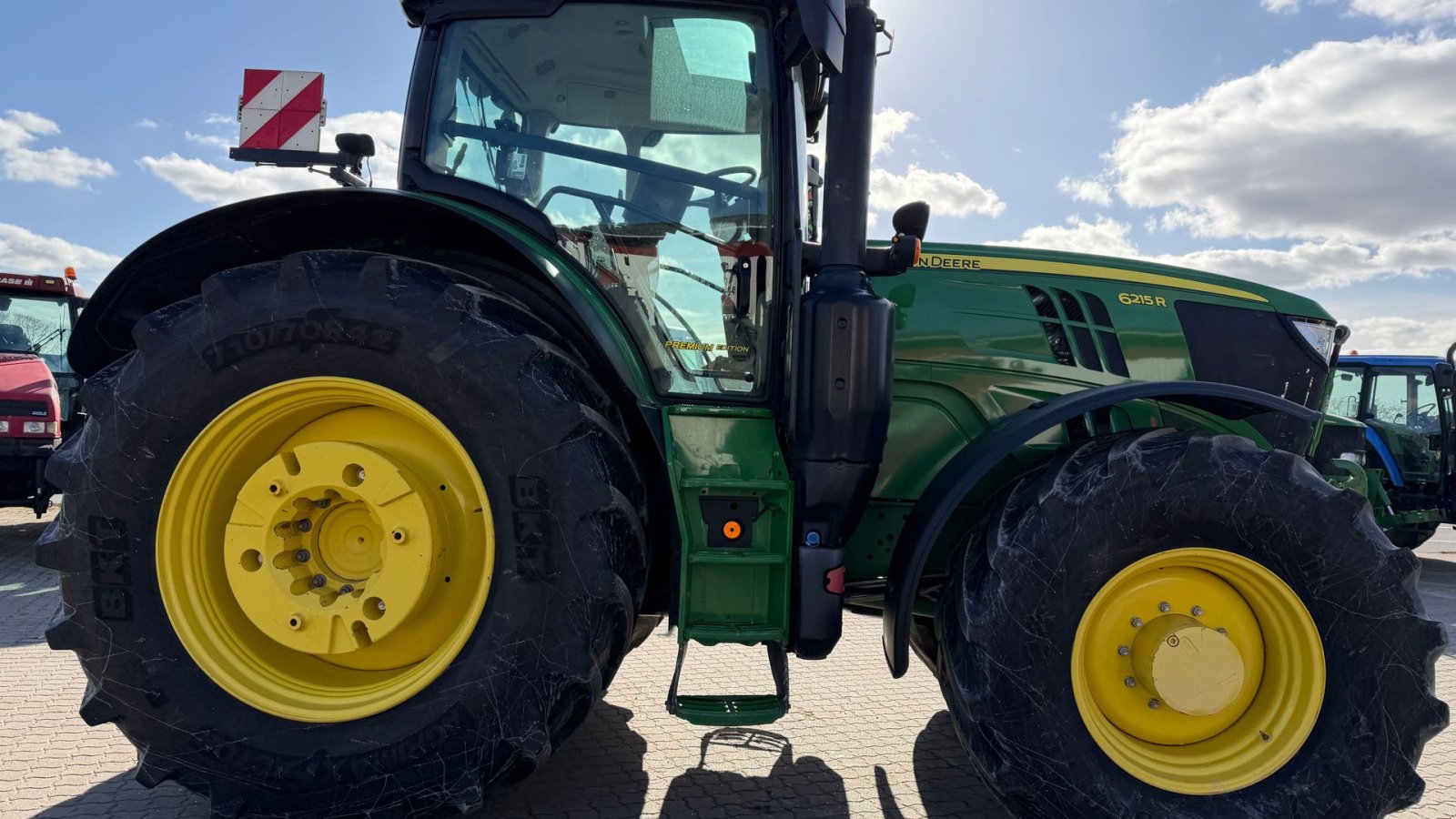 Traktor Türe ait John Deere 6215R KUN 5100 TIMER!, Gebrauchtmaschine içinde Nørager (resim 10)