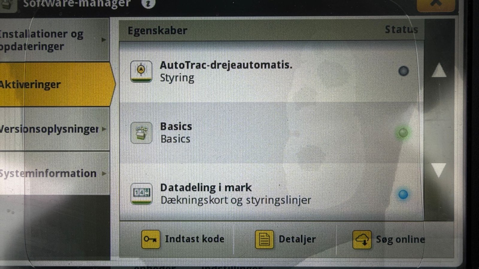 Traktor of the type John Deere 6215R MED FRONT PTO OG NYE DÆK!, Gebrauchtmaschine in Nørager (Picture 22)