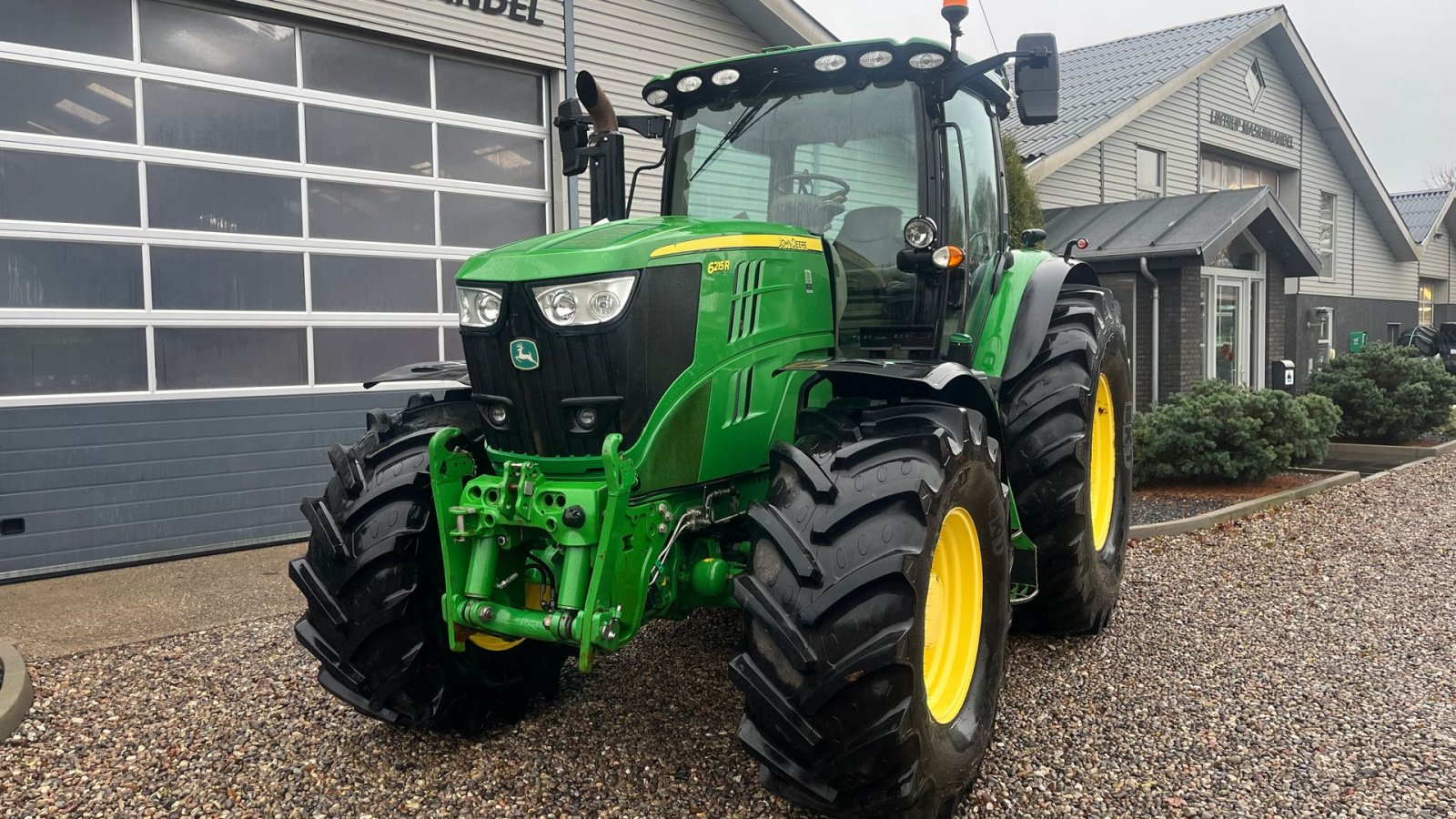 Traktor del tipo John Deere 6215R Med frontlift, Gebrauchtmaschine en Lintrup (Imagen 11)