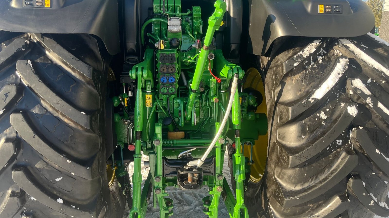 Traktor typu John Deere 6215R Med frontlift, Gebrauchtmaschine v Lintrup (Obrázek 5)