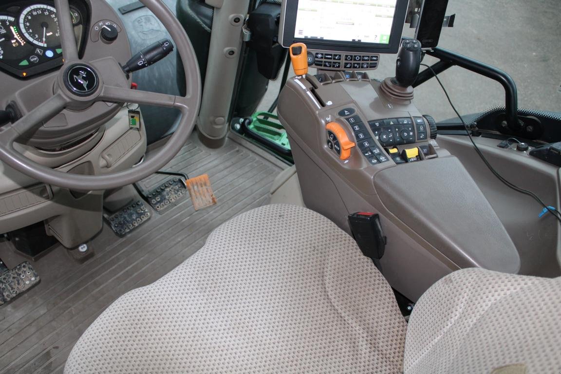 Traktor typu John Deere 6215R - Nr.: 086, Gebrauchtmaschine v Regensburg (Obrázek 15)