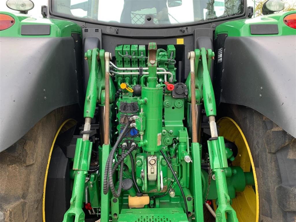 Traktor typu John Deere 6215R SOLGT!!! Command Arm. Premium og Comfort pakke., Gebrauchtmaschine v Kolding (Obrázek 10)