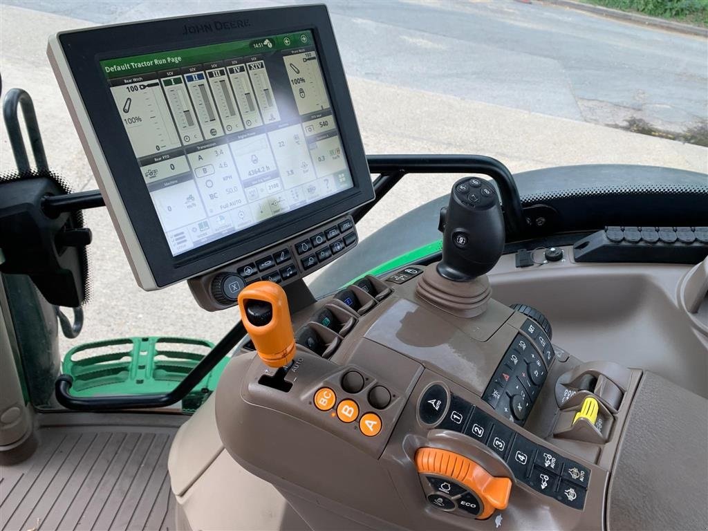 Traktor typu John Deere 6215R SOLGT!!! Command Arm. Premium og Comfort pakke., Gebrauchtmaschine v Kolding (Obrázek 12)