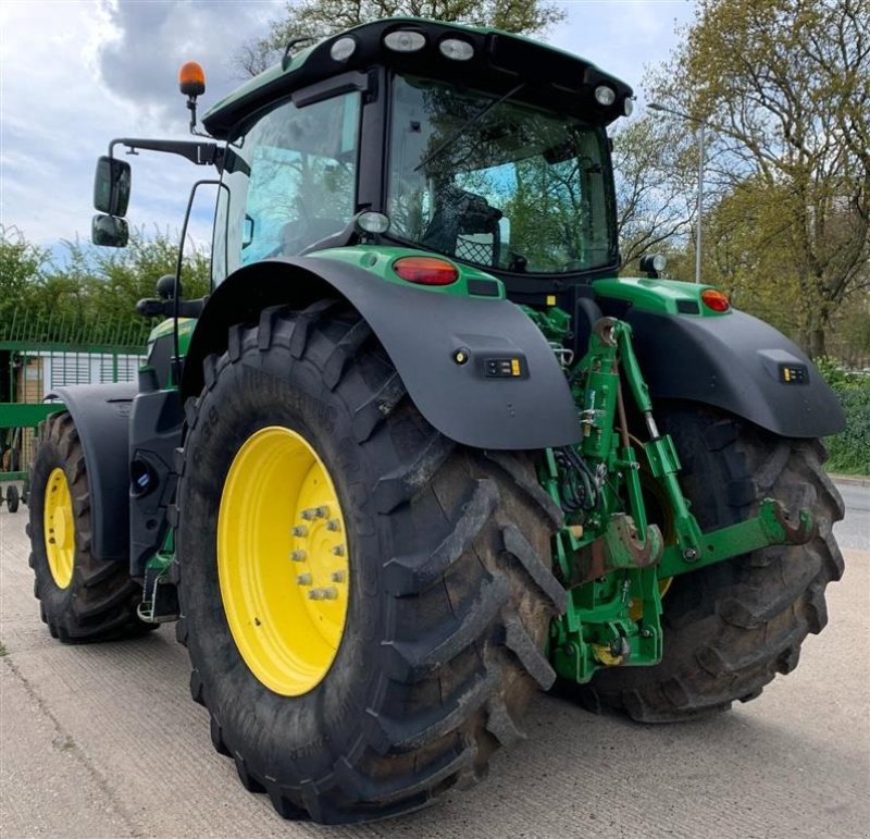 Traktor typu John Deere 6215R SOLGT!!! Command Arm. Premium og Comfort pakke., Gebrauchtmaschine v Kolding (Obrázek 5)
