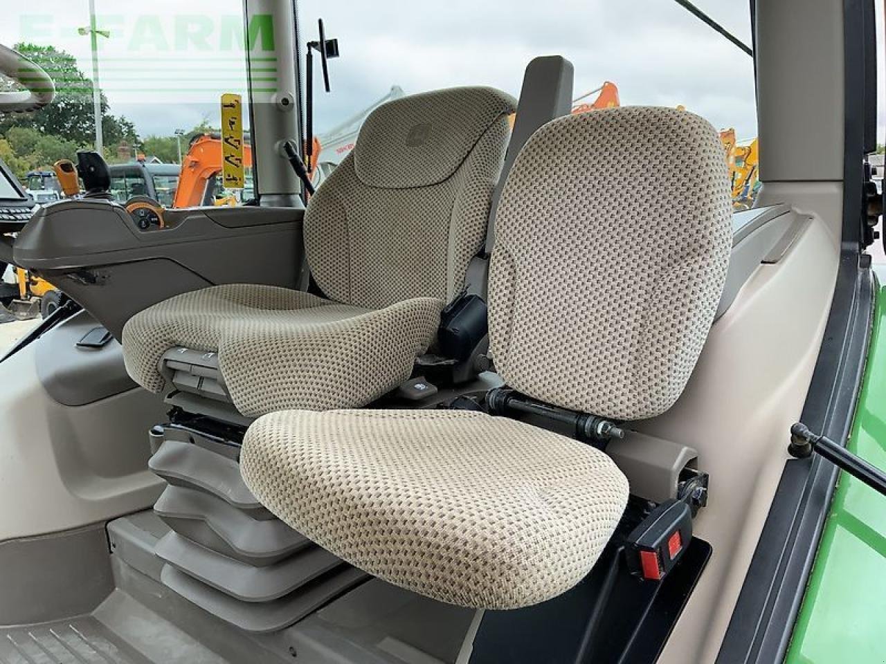 Traktor типа John Deere 6215r tractor (st23353), Gebrauchtmaschine в SHAFTESBURY (Фотография 17)