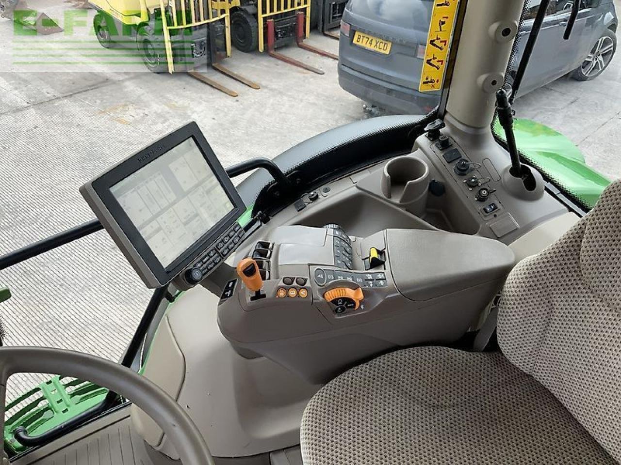 Traktor des Typs John Deere 6215r tractor (st24428), Gebrauchtmaschine in SHAFTESBURY (Bild 25)