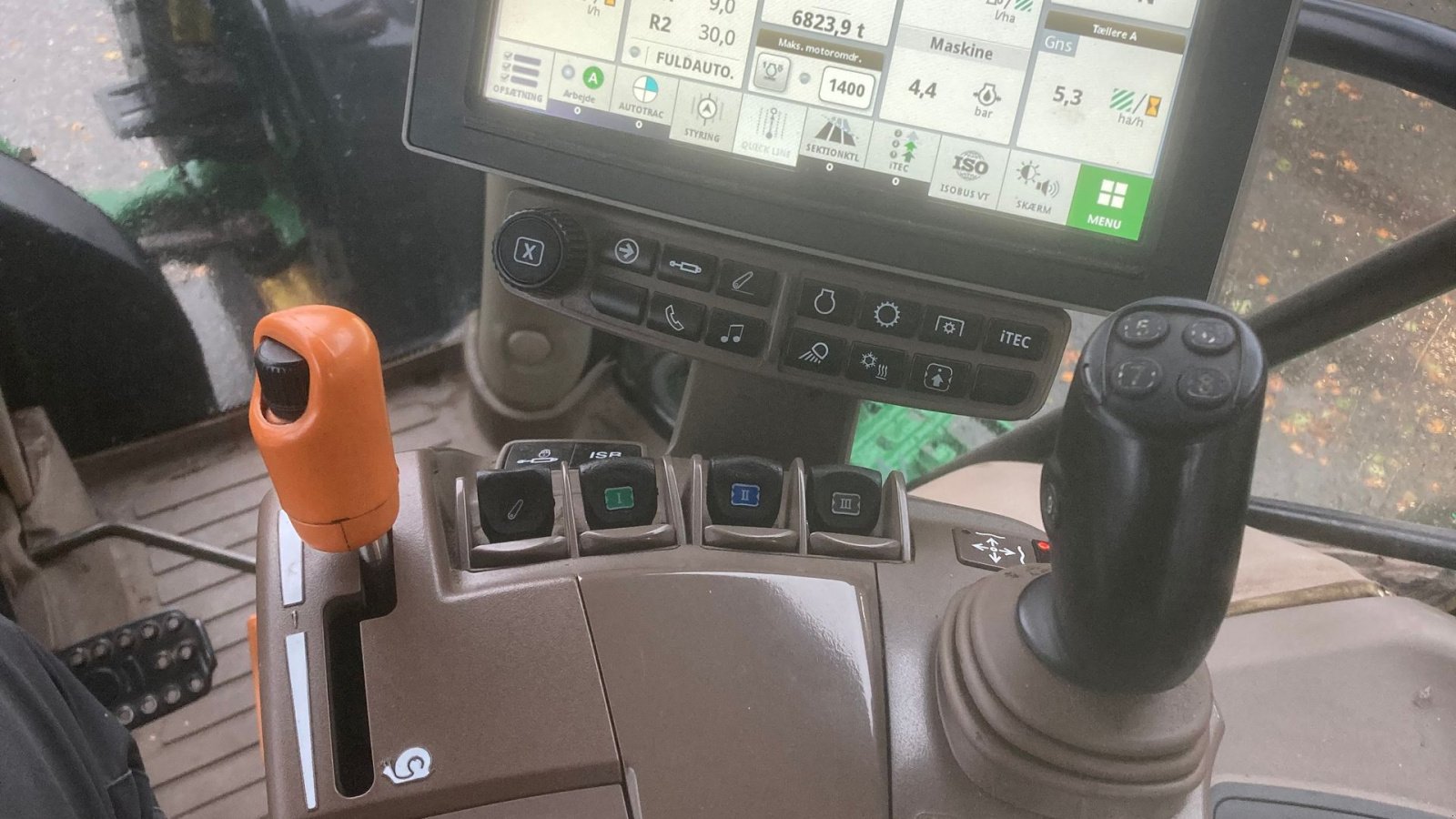 Traktor типа John Deere 6215R, Gebrauchtmaschine в Hobro (Фотография 3)