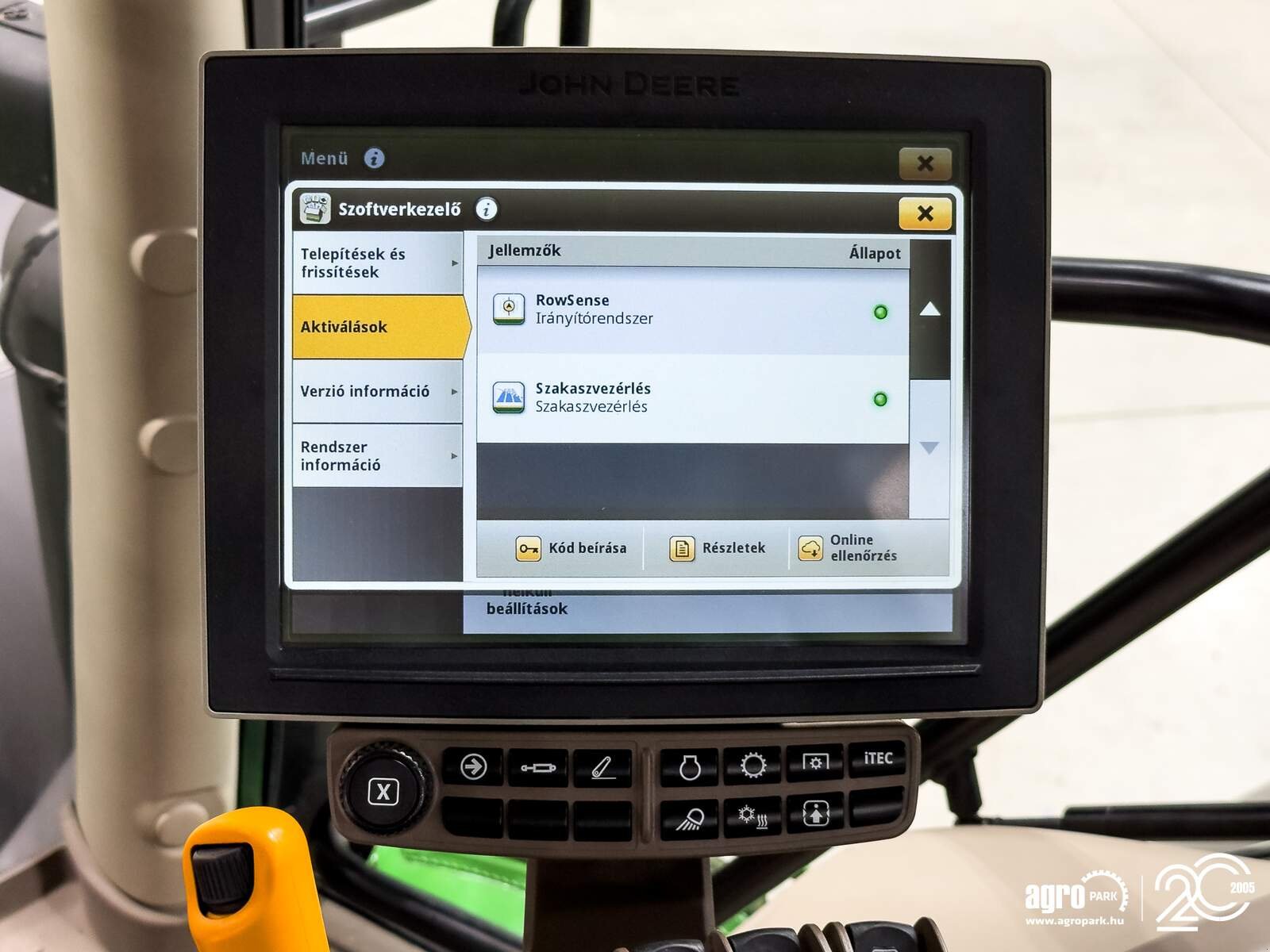 Traktor typu John Deere 6215R, Gebrauchtmaschine v Csengele (Obrázek 25)