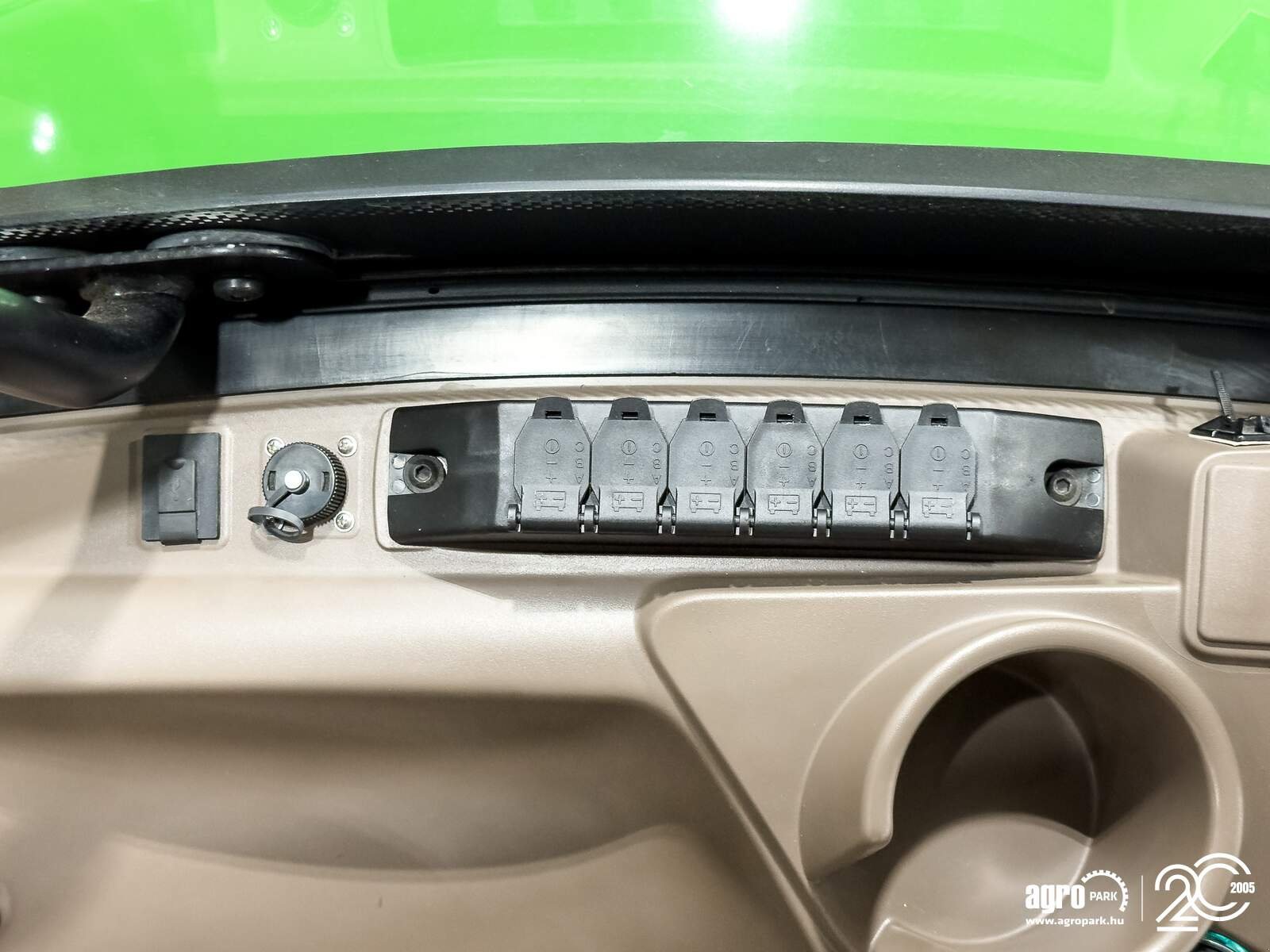 Traktor typu John Deere 6215R, Gebrauchtmaschine v Csengele (Obrázek 28)