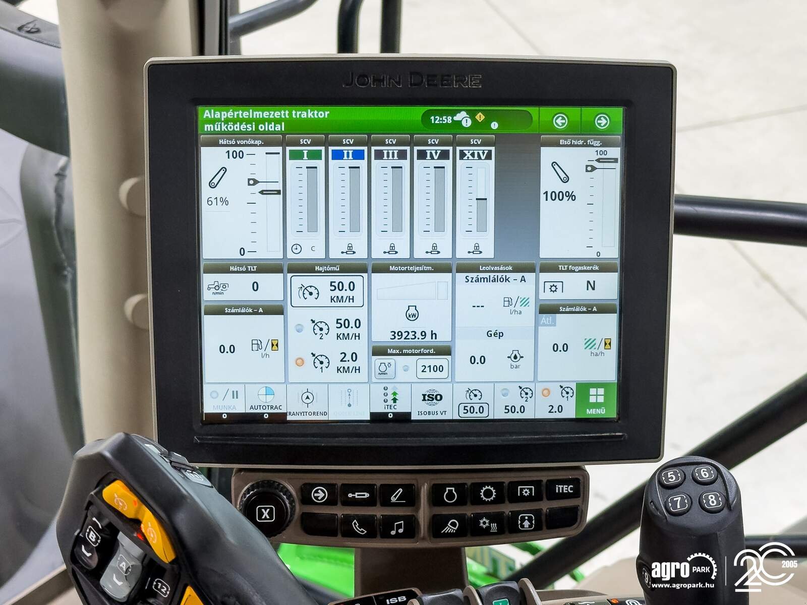 Traktor typu John Deere 6215R, Gebrauchtmaschine w Csengele (Zdjęcie 19)