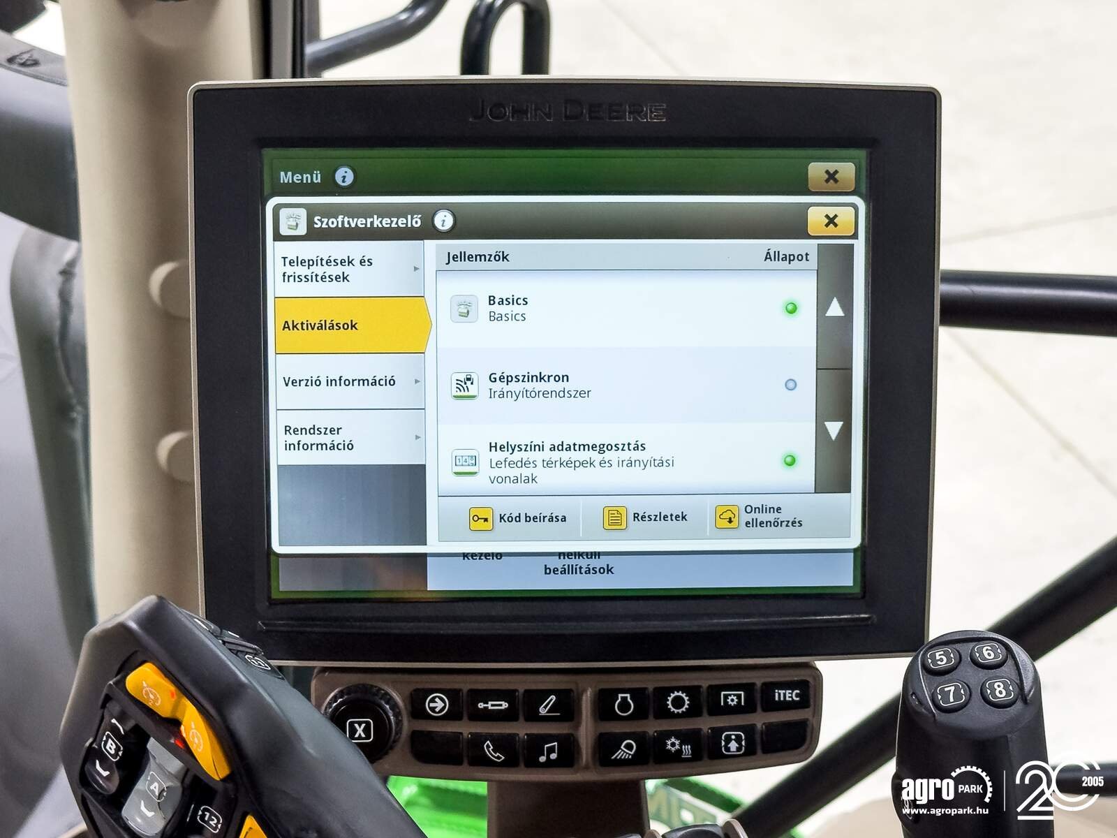Traktor typu John Deere 6215R, Gebrauchtmaschine w Csengele (Zdjęcie 23)