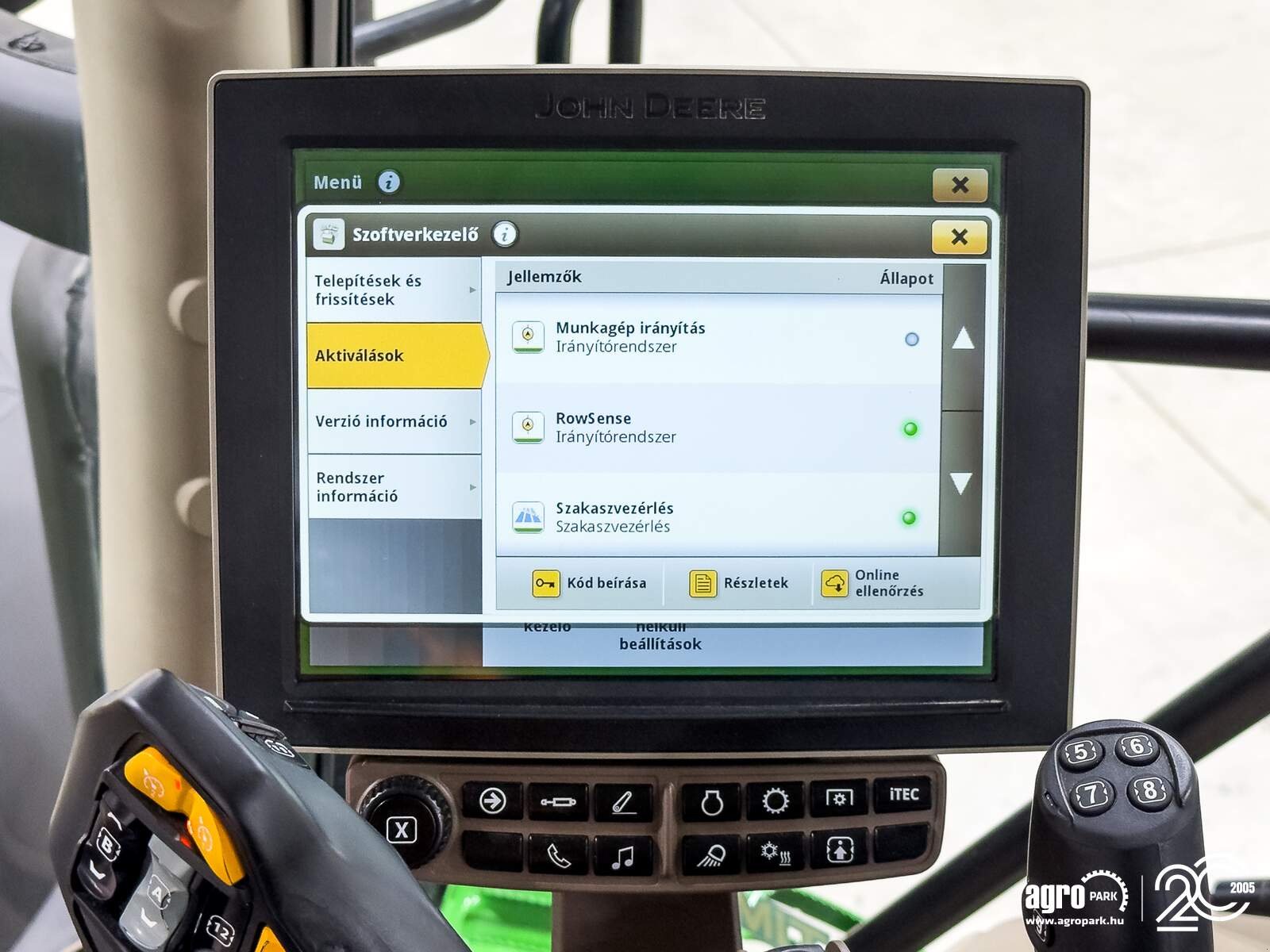 Traktor typu John Deere 6215R, Gebrauchtmaschine w Csengele (Zdjęcie 25)