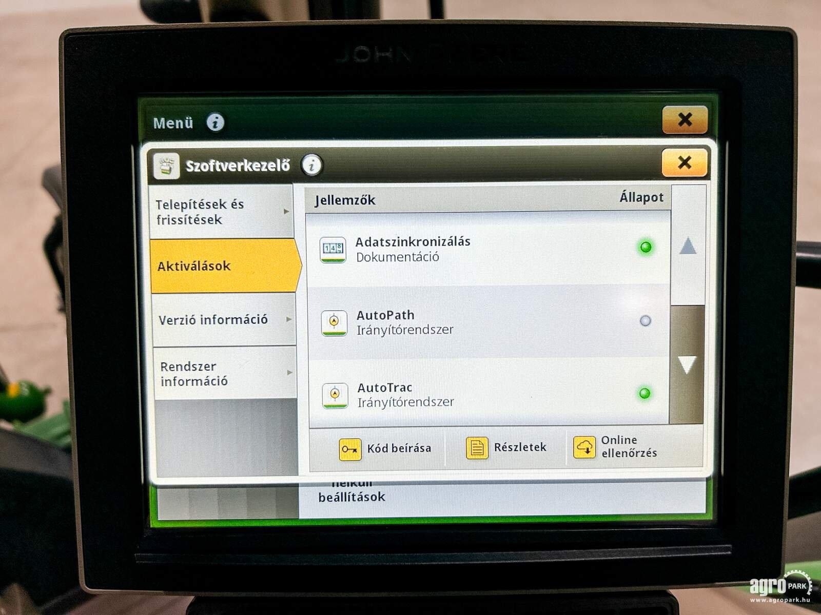 Traktor del tipo John Deere 6215R, Gebrauchtmaschine en Csengele (Imagen 28)