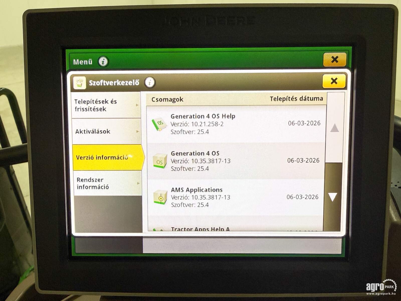 Traktor типа John Deere 6215R, Gebrauchtmaschine в Csengele (Фотография 13)