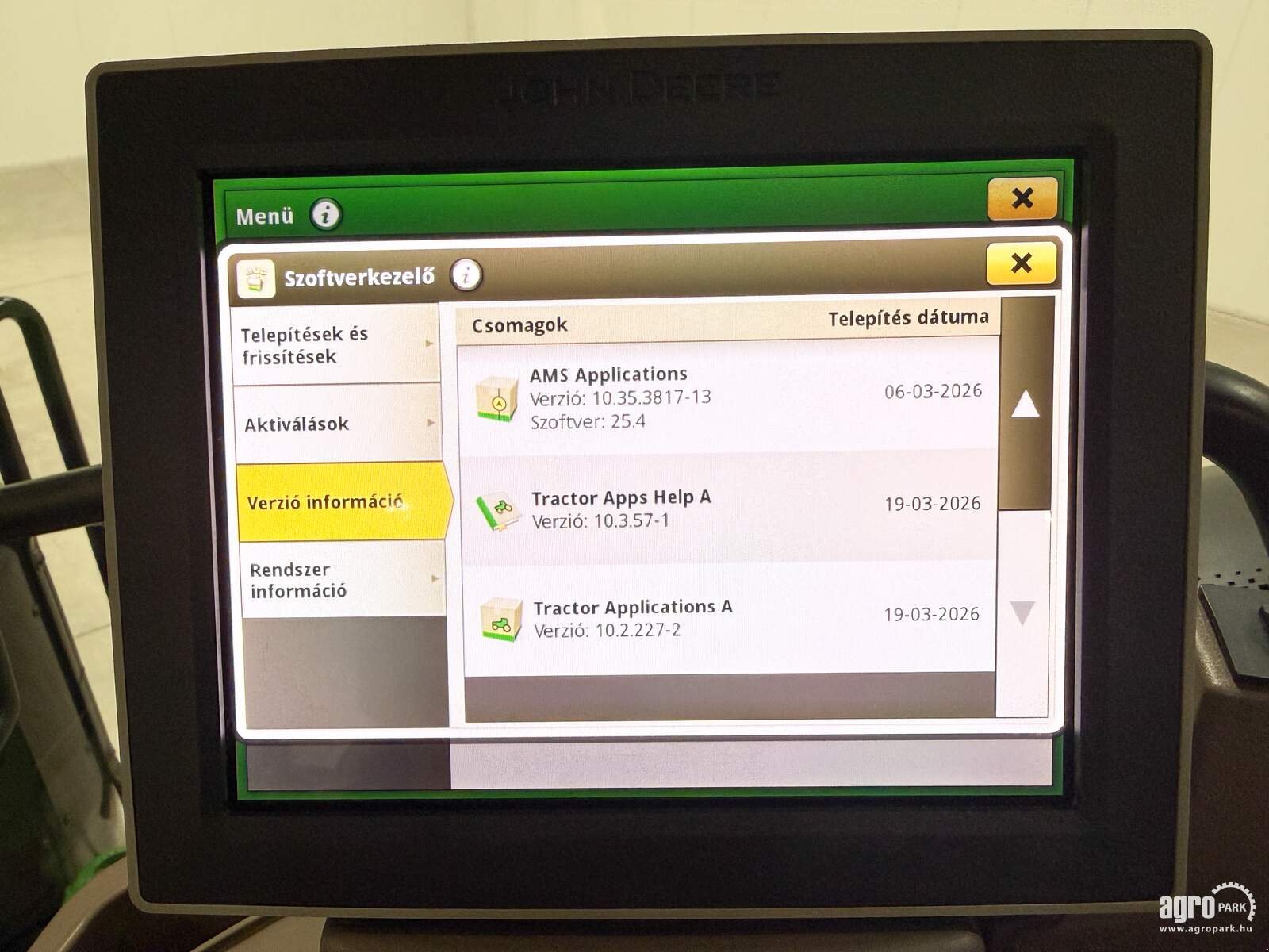 Traktor типа John Deere 6215R, Gebrauchtmaschine в Csengele (Фотография 15)