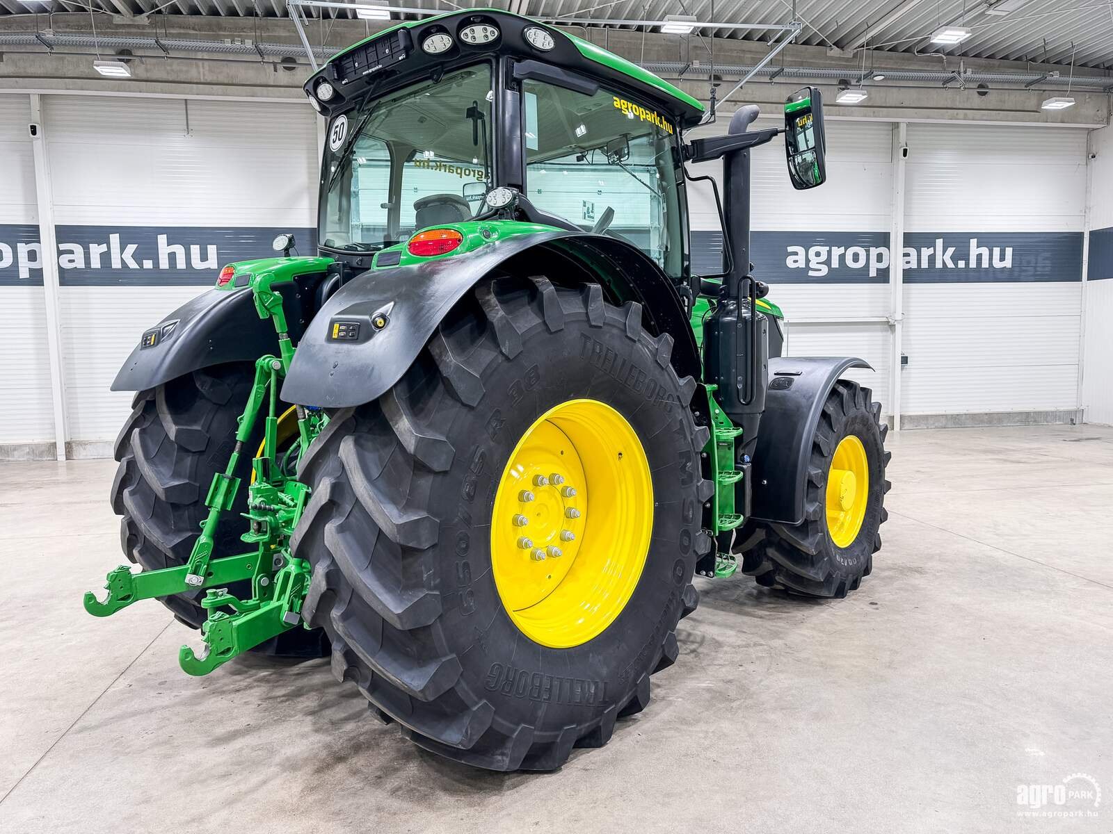 Traktor del tipo John Deere 6215R, Gebrauchtmaschine en Csengele (Imagen 3)