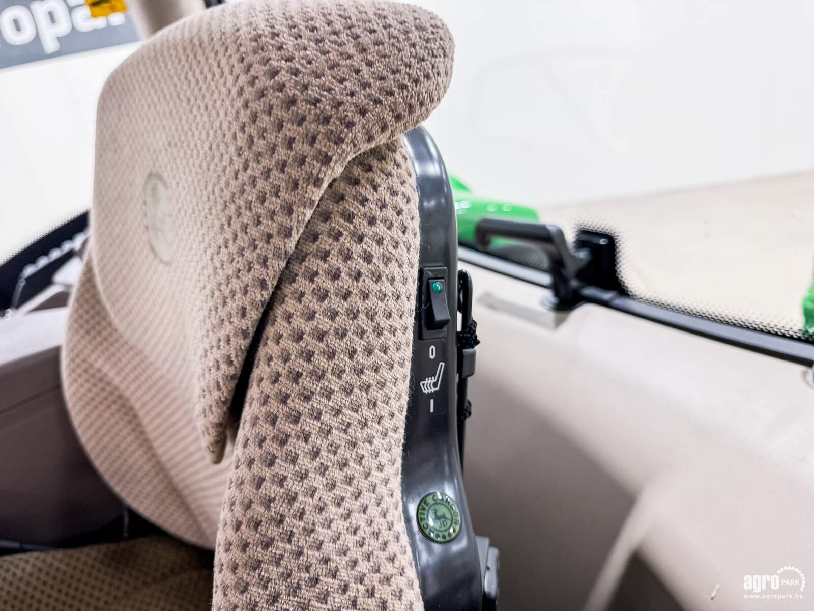 Traktor del tipo John Deere 6215R, Gebrauchtmaschine en Csengele (Imagen 13)