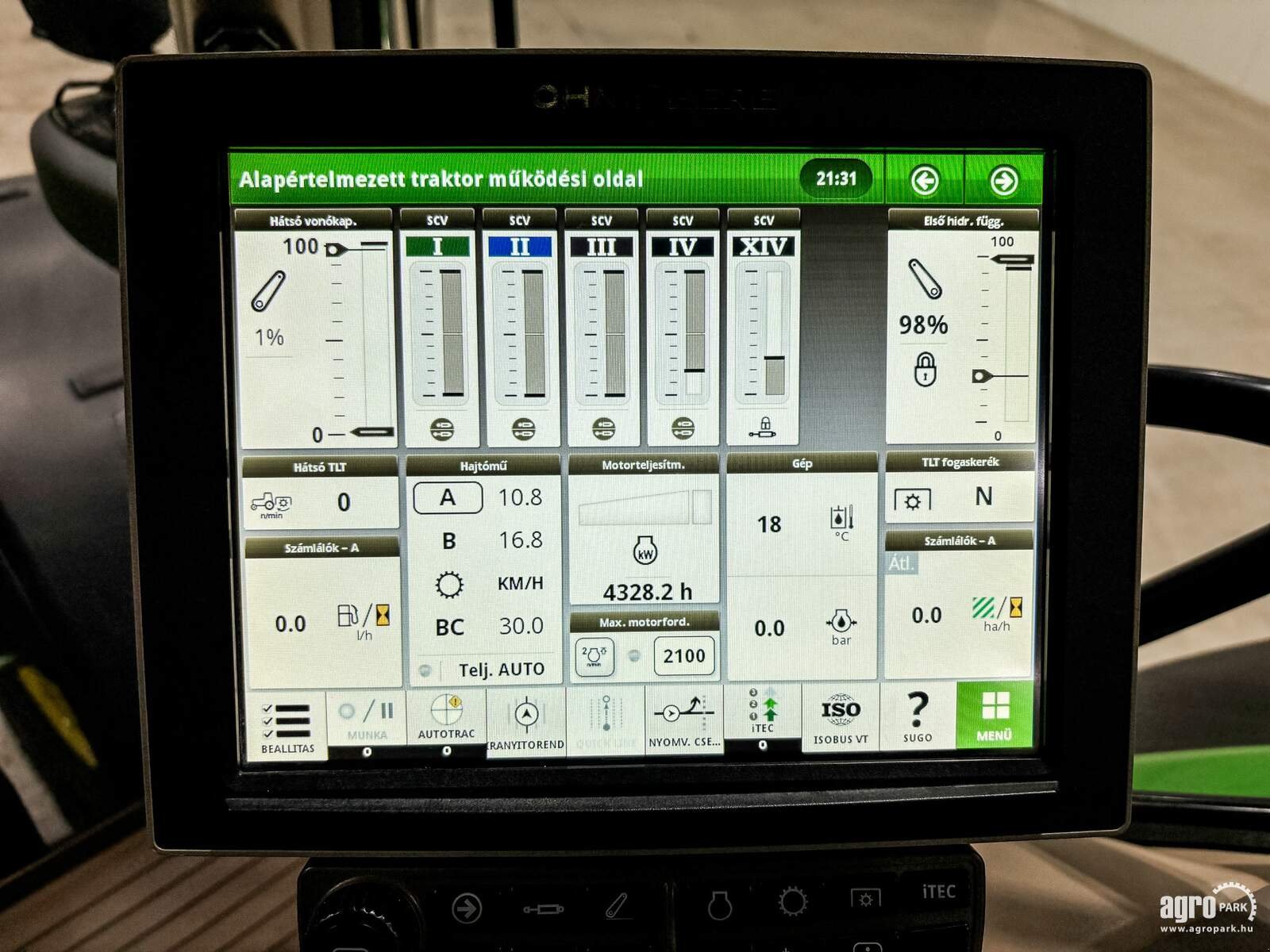 Traktor типа John Deere 6215R, Gebrauchtmaschine в Csengele (Фотография 10)