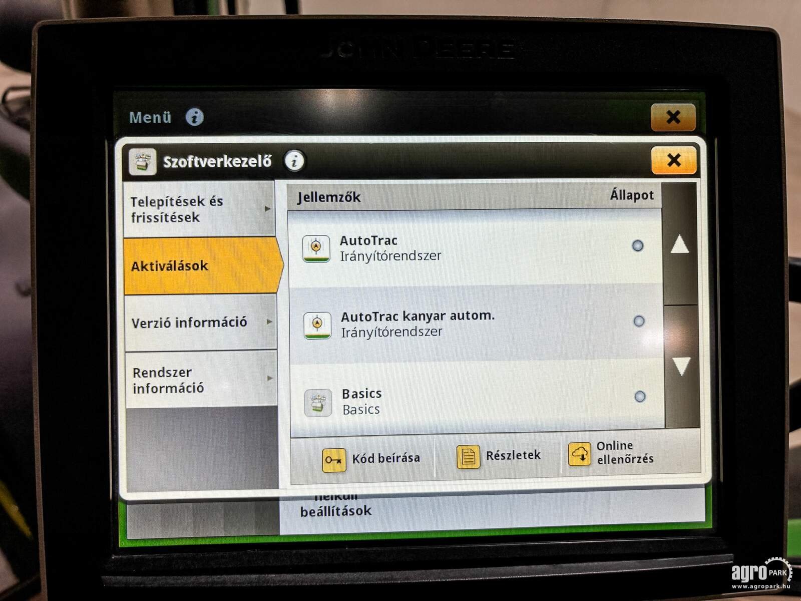 Traktor типа John Deere 6215R, Gebrauchtmaschine в Csengele (Фотография 23)