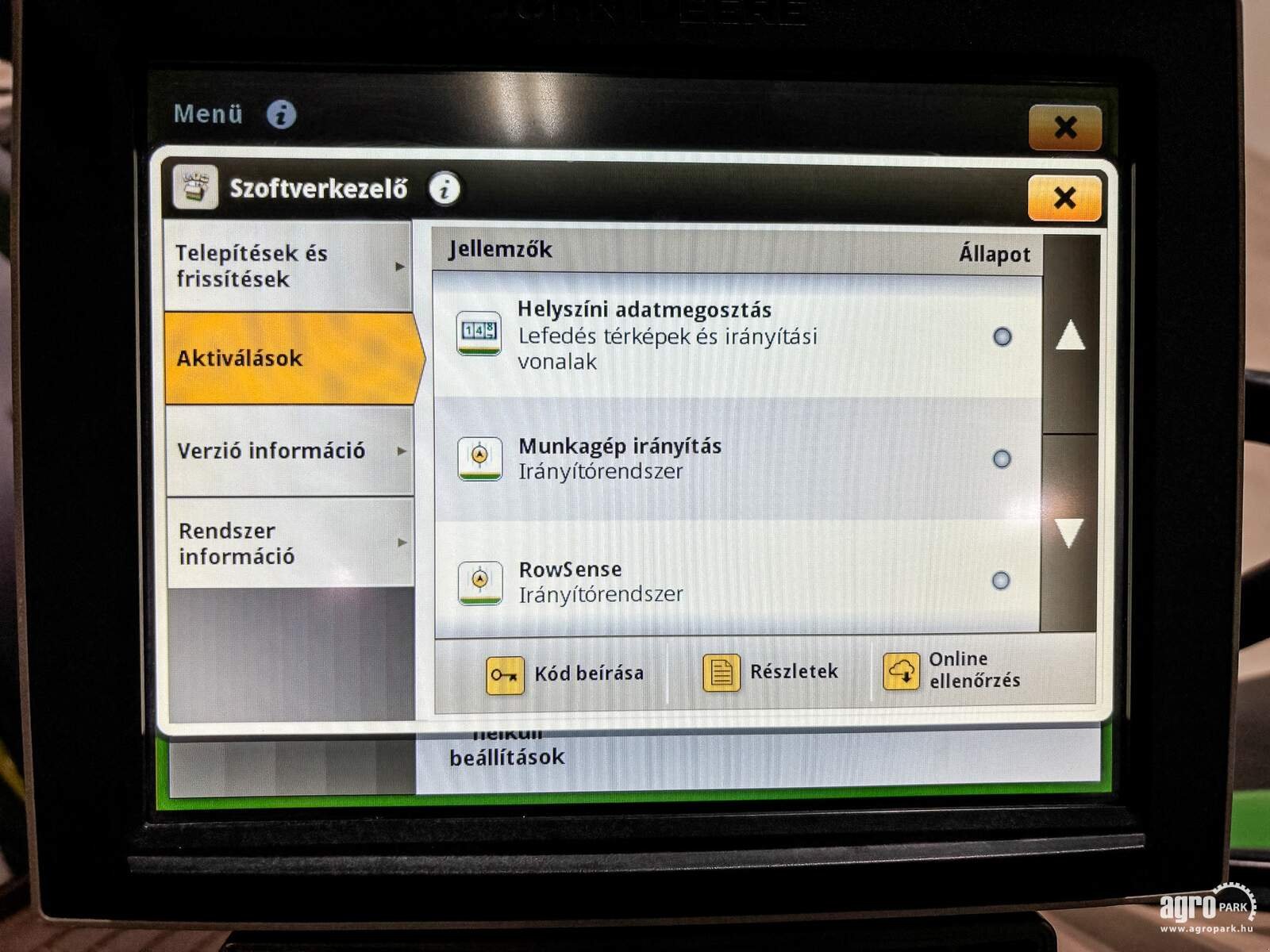 Traktor типа John Deere 6215R, Gebrauchtmaschine в Csengele (Фотография 24)