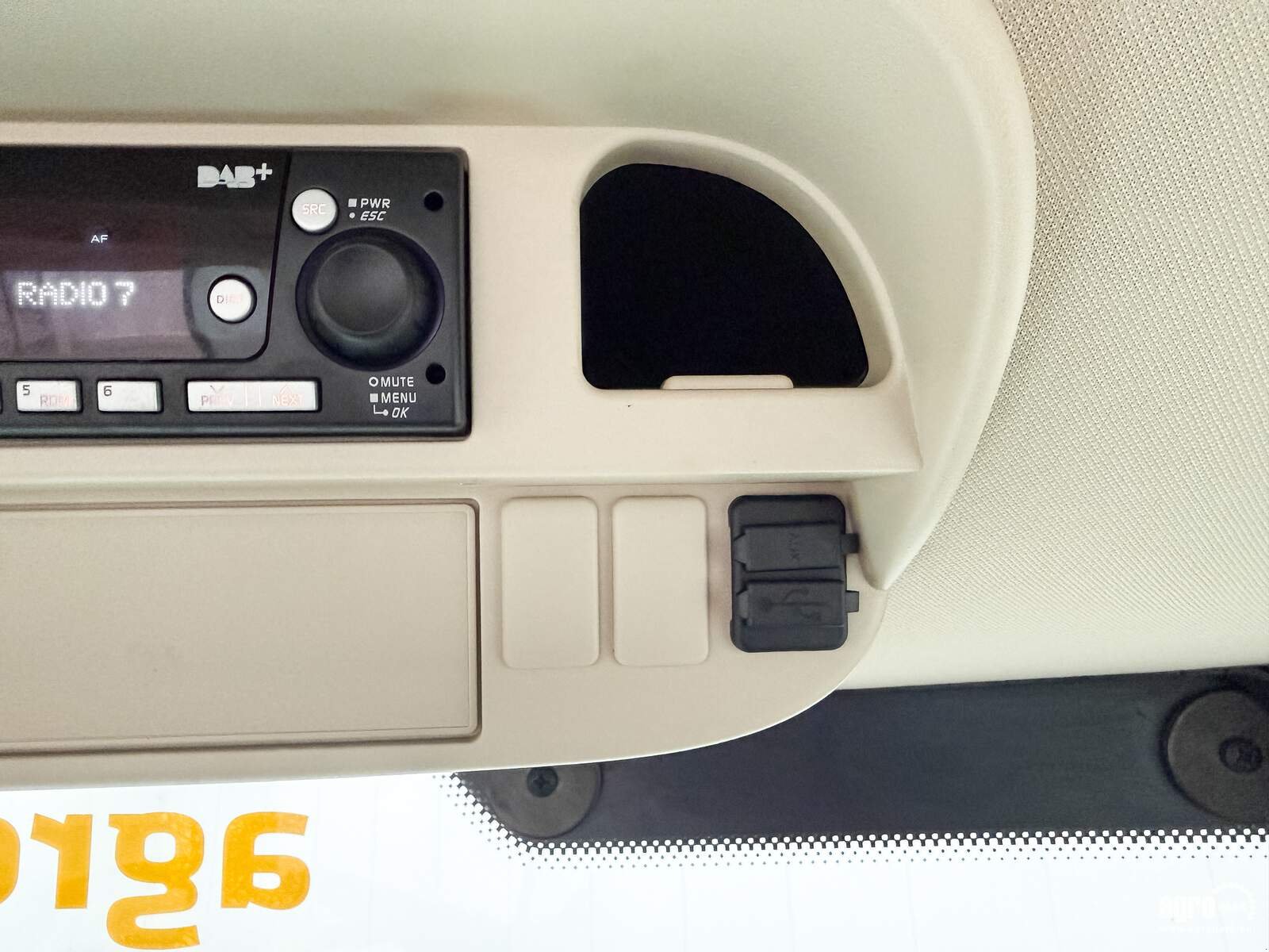 Traktor типа John Deere 6215R, Gebrauchtmaschine в Csengele (Фотография 23)