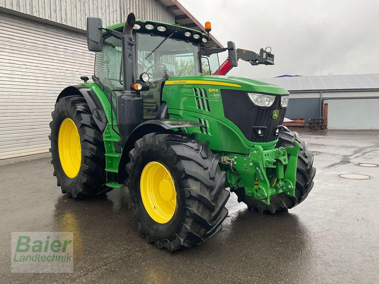 Traktor типа John Deere 6215R, Gebrauchtmaschine в OBERNDORF-HOCHMOESSINGEN (Фотография 1)