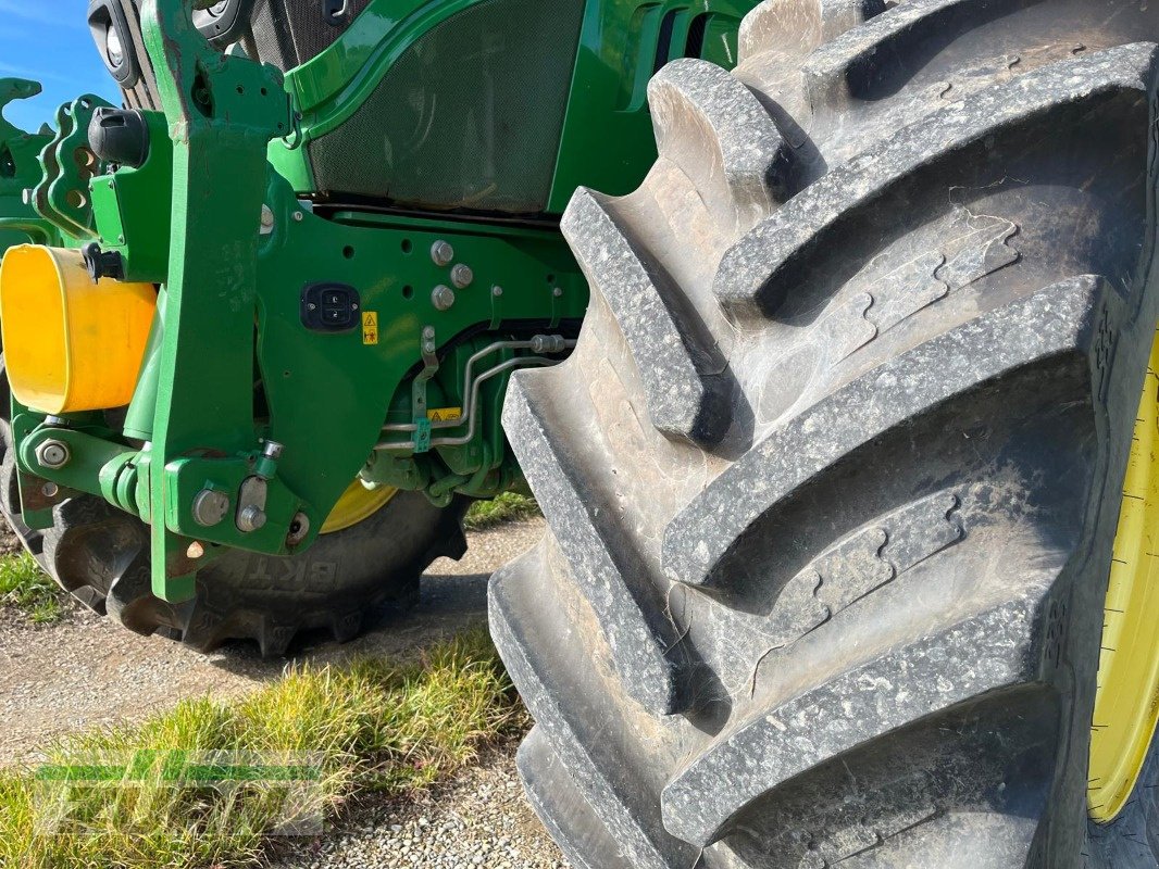 Traktor типа John Deere 6215R, Gebrauchtmaschine в Kanzach (Фотография 8)