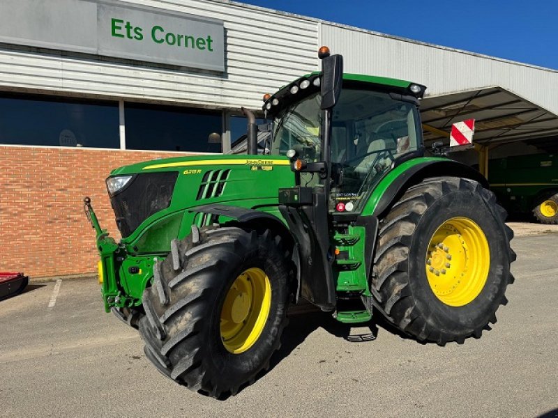 Traktor типа John Deere 6215R, Gebrauchtmaschine в PITHIVIERS Cedex (Фотография 1)