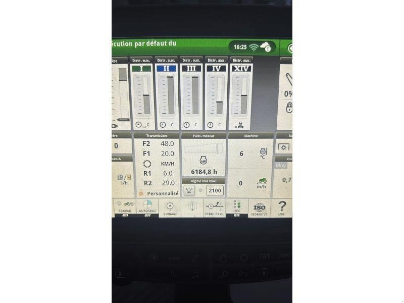 Traktor του τύπου John Deere 6215R, Gebrauchtmaschine σε Wargnies Le Grand (Φωτογραφία 7)