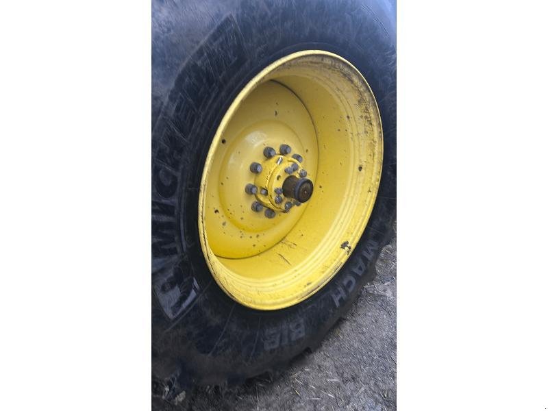 Traktor του τύπου John Deere 6215R, Gebrauchtmaschine σε Wargnies Le Grand (Φωτογραφία 8)