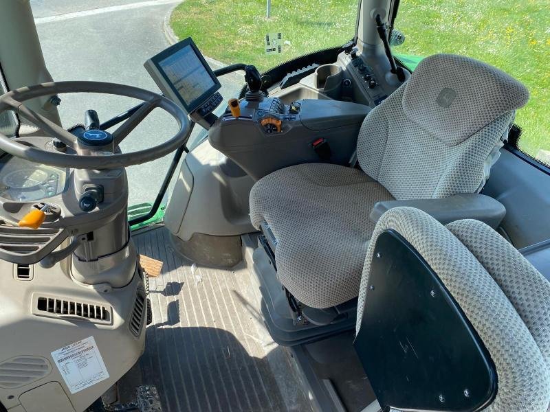 Traktor typu John Deere 6215R, Gebrauchtmaschine w LE PONT CHRETIEN (Zdjęcie 10)
