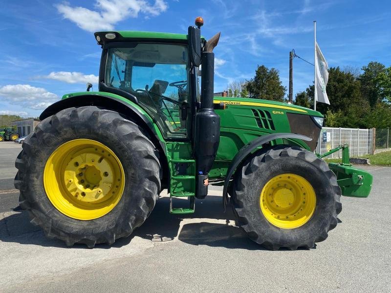 Traktor typu John Deere 6215R, Gebrauchtmaschine w LE PONT CHRETIEN (Zdjęcie 4)