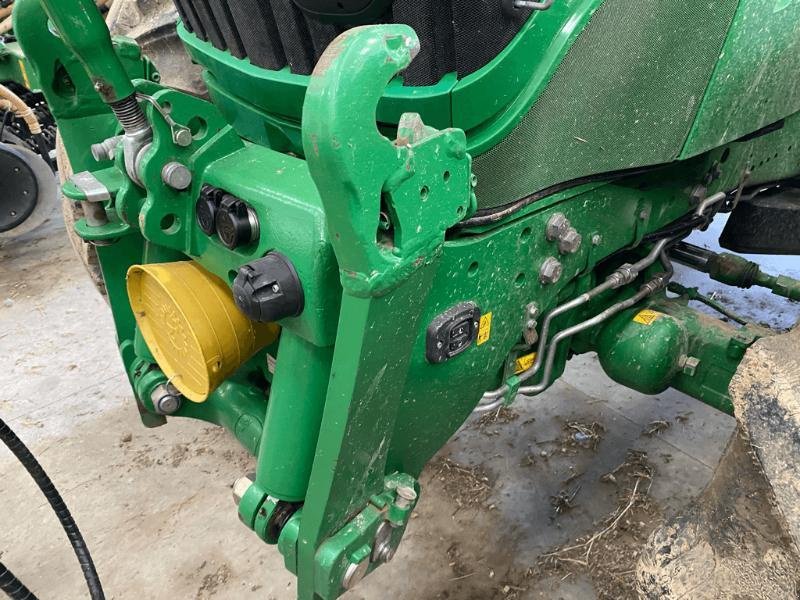 Traktor del tipo John Deere 6215R, Gebrauchtmaschine In VERDUN (Immagine 8)