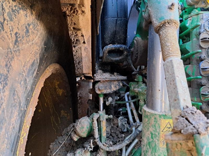 Traktor типа John Deere 6215R, Gebrauchtmaschine в CHAUMESNIL (Фотография 6)