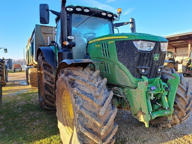Traktor типа John Deere 6215R, Gebrauchtmaschine в CHAUMESNIL (Фотография 2)