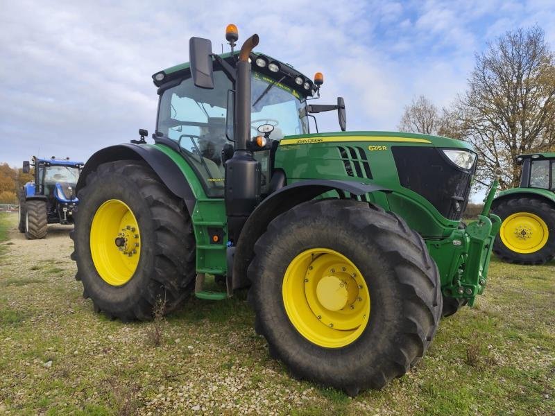 Traktor типа John Deere 6215R, Gebrauchtmaschine в SAINT GENEST D'AMBIERE (Фотография 2)