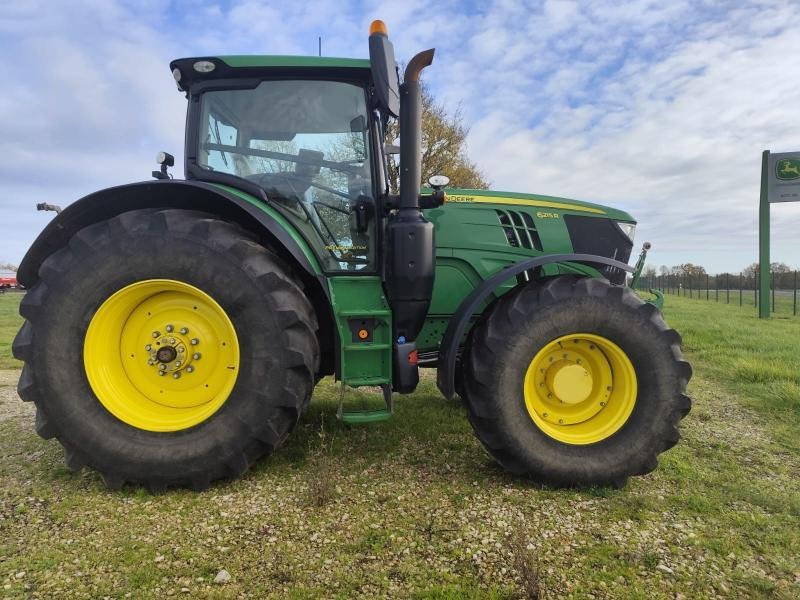 Traktor типа John Deere 6215R, Gebrauchtmaschine в SAINT GENEST D'AMBIERE (Фотография 5)