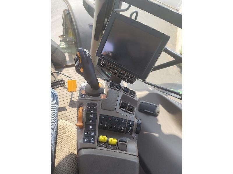 Traktor du type John Deere 6215R, Gebrauchtmaschine en SAINT GENEST D'AMBIERE (Photo 1)