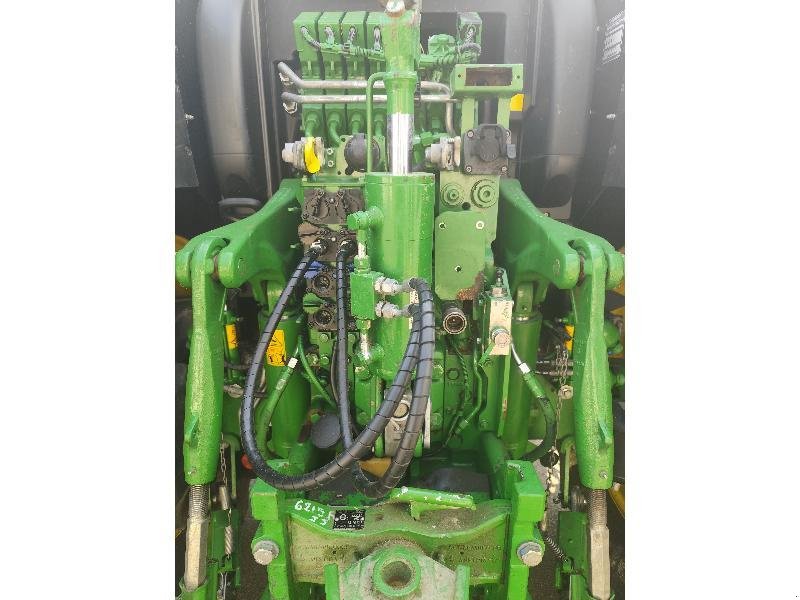 Traktor Türe ait John Deere 6215R, Gebrauchtmaschine içinde SAINT GENEST D'AMBIERE (resim 9)