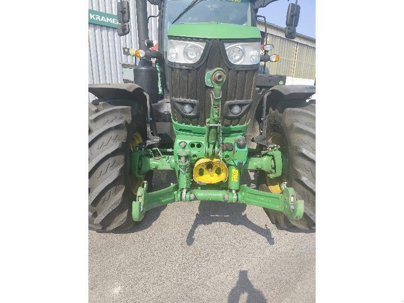 Traktor типа John Deere 6215R, Gebrauchtmaschine в SAINT GENEST D'AMBIERE (Фотография 9)