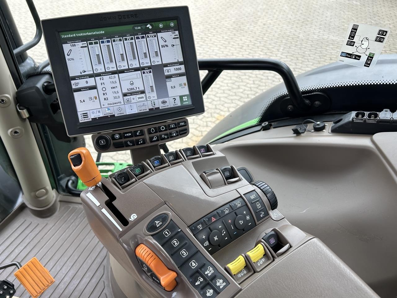 Traktor del tipo John Deere 6215R, Gebrauchtmaschine en Bramming (Imagen 3)