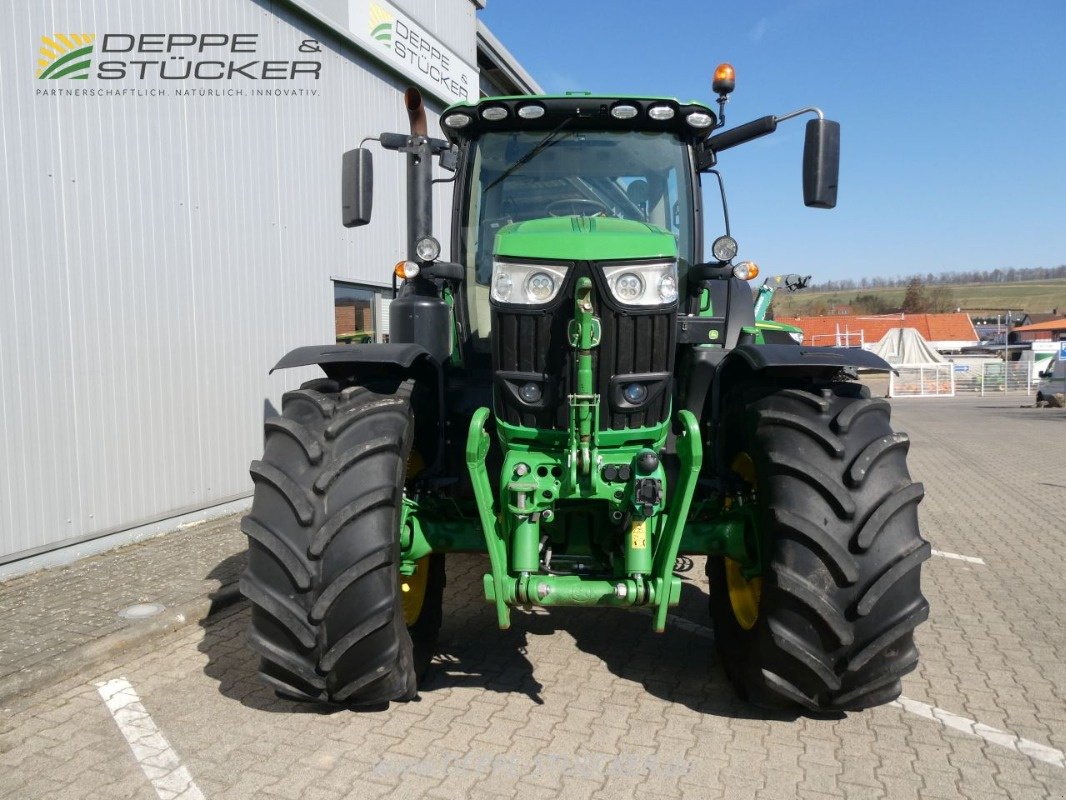 Traktor от тип John Deere 6215R, Gebrauchtmaschine в Lauterberg/Barbis (Снимка 11)
