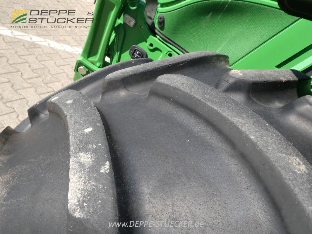 Traktor от тип John Deere 6215R, Gebrauchtmaschine в Lauterberg/Barbis (Снимка 14)